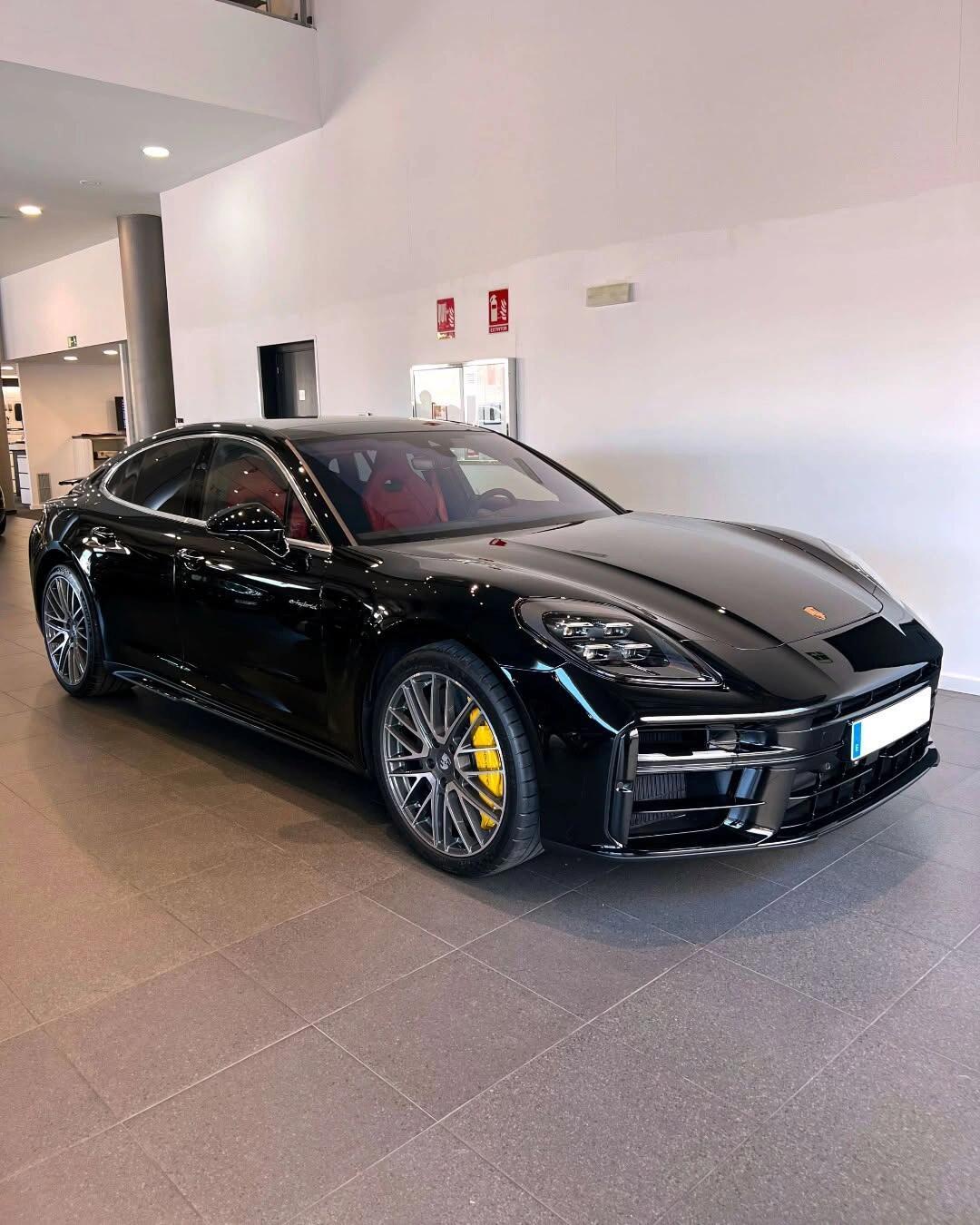 Porsche Panamera Fitment